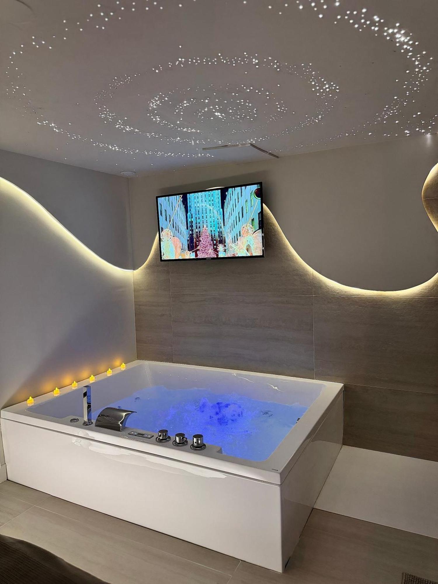 Spa Privatif - Love Room Luxe - Proche Disney Marles-en-Brie Exterior foto